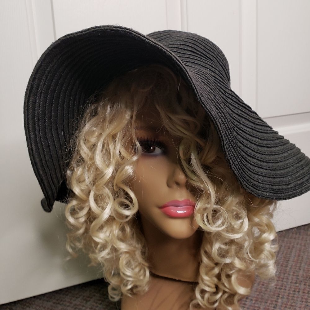Sun Hat - Picture 7 of 8